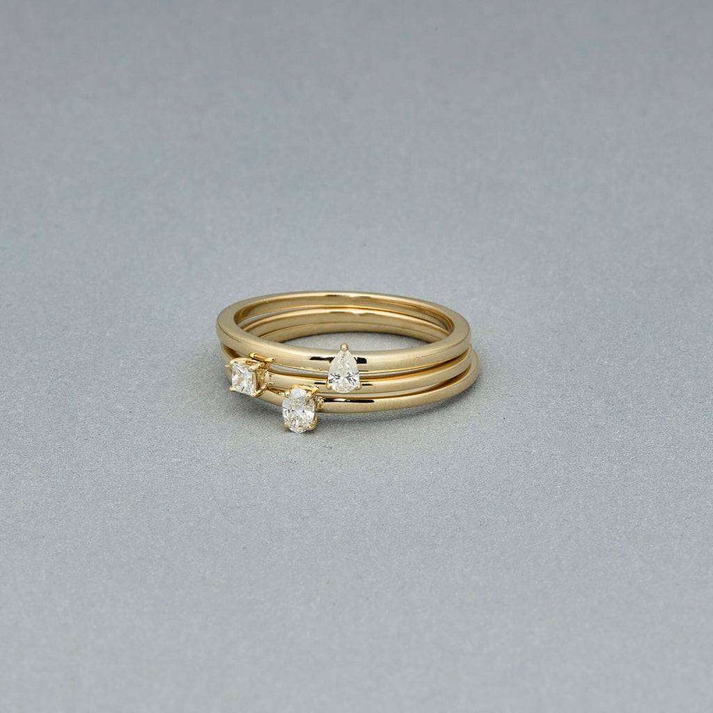 Fancy Shapes Oval Cut Single Ring