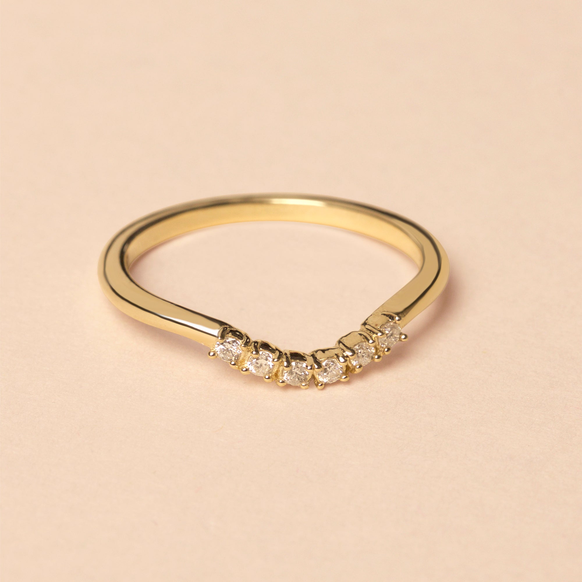 Bold Six Diamond Curve Band